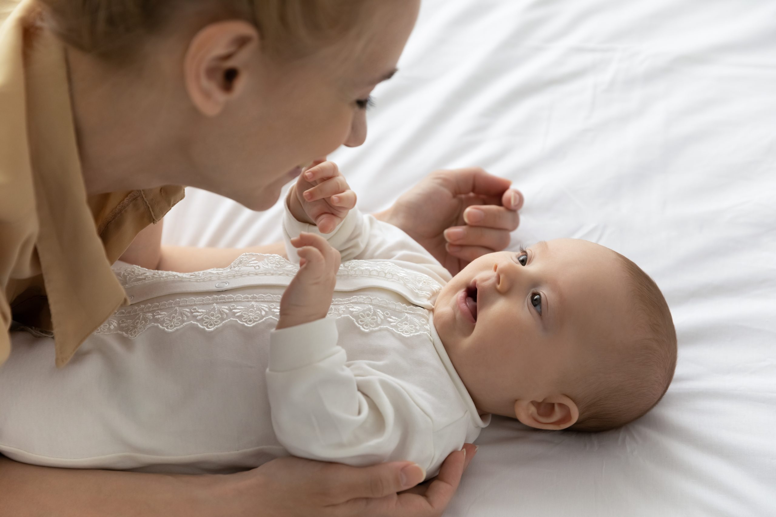 Baby's First Social Interactions: Building Relationships Early Continuing the bonding experience – engaging with your baby after